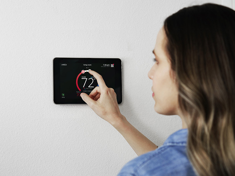Programmable or Smart Thermostats by Lennox